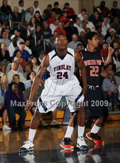 Thumbnail 1 in Winter Park vs. Findlay Prep (City of Palms Classic) photogallery.