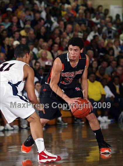 Thumbnail 1 in Winter Park vs. Findlay Prep (City of Palms Classic) photogallery.
