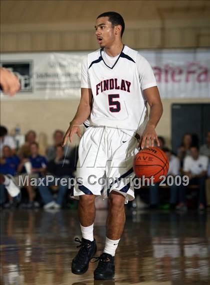 Thumbnail 3 in Winter Park vs. Findlay Prep (City of Palms Classic) photogallery.