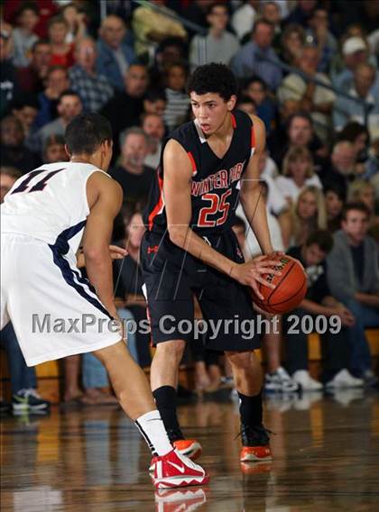 Thumbnail 3 in Winter Park vs. Findlay Prep (City of Palms Classic) photogallery.