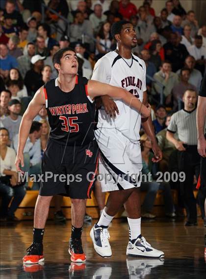 Thumbnail 1 in Winter Park vs. Findlay Prep (City of Palms Classic) photogallery.