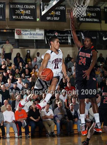 Thumbnail 3 in Winter Park vs. Findlay Prep (City of Palms Classic) photogallery.