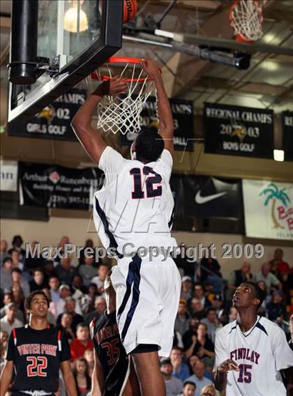 Thumbnail 3 in Winter Park vs. Findlay Prep (City of Palms Classic) photogallery.