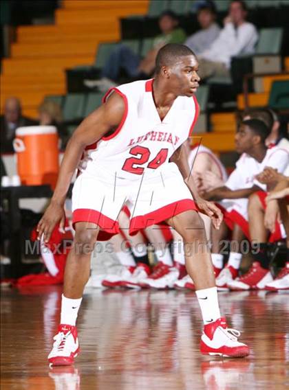 Thumbnail 2 in Long Island Lutheran vs. Jamesville-DeWitt (NYS Federation A Final) photogallery.