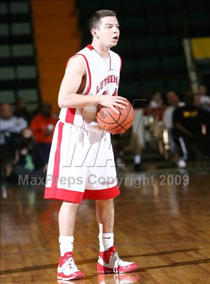 Thumbnail 2 in Long Island Lutheran vs. Jamesville-DeWitt (NYS Federation A Final) photogallery.