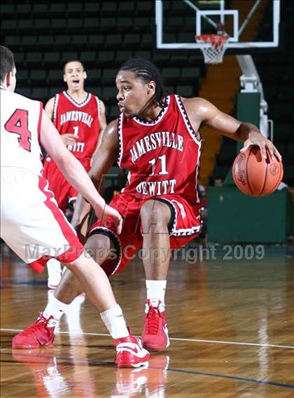 Thumbnail 2 in Long Island Lutheran vs. Jamesville-DeWitt (NYS Federation A Final) photogallery.
