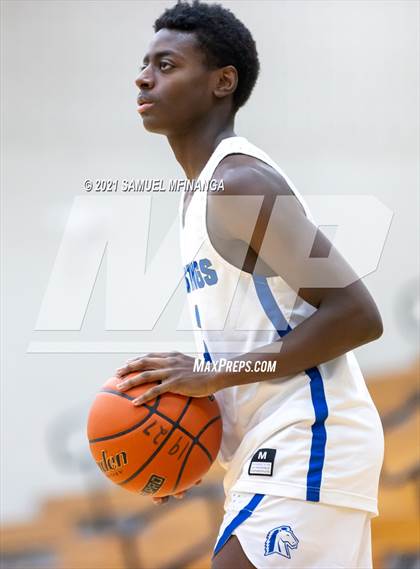 Thumbnail 1 in Fremont @ Millard North photogallery.