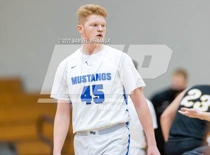 Thumbnail 2 in Fremont @ Millard North photogallery.