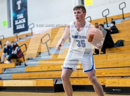 Thumbnail 2 in Fremont @ Millard North photogallery.