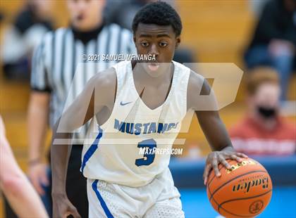 Thumbnail 3 in Fremont @ Millard North photogallery.