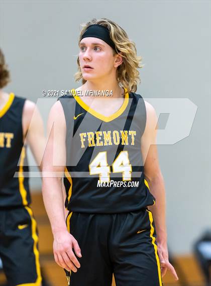 Thumbnail 1 in Fremont @ Millard North photogallery.