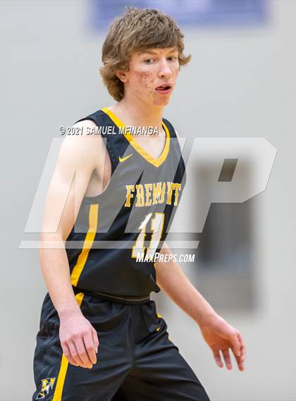 Thumbnail 3 in Fremont @ Millard North photogallery.