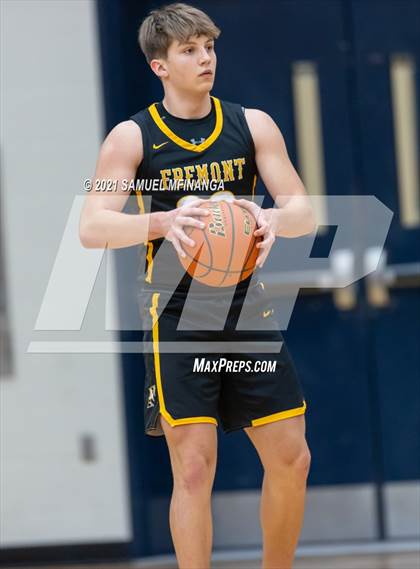 Thumbnail 1 in Fremont @ Millard North photogallery.