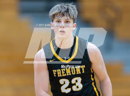 Thumbnail 1 in Fremont @ Millard North photogallery.