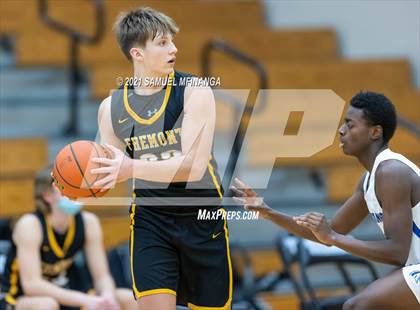Thumbnail 3 in Fremont @ Millard North photogallery.