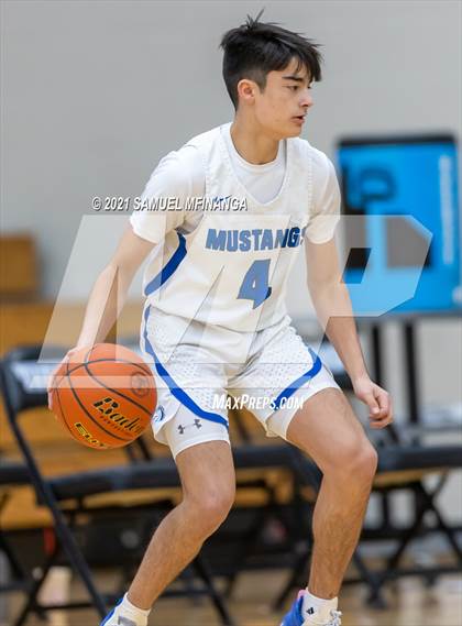 Thumbnail 1 in Fremont @ Millard North photogallery.