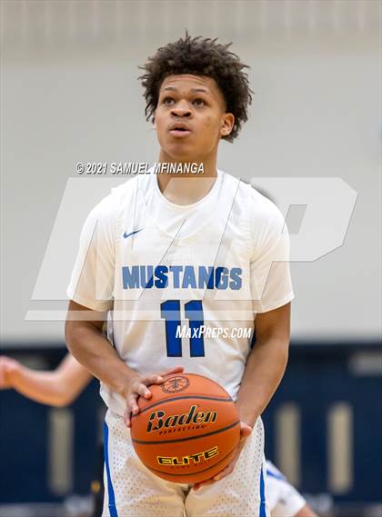 Thumbnail 2 in Fremont @ Millard North photogallery.
