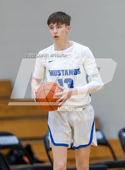 Thumbnail 1 in Fremont @ Millard North photogallery.