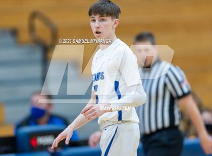 Thumbnail 1 in Fremont @ Millard North photogallery.