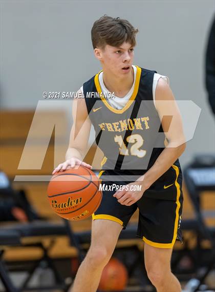 Thumbnail 1 in Fremont @ Millard North photogallery.