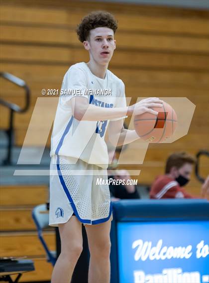 Thumbnail 3 in Fremont @ Millard North photogallery.