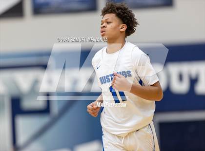 Thumbnail 3 in Fremont @ Millard North photogallery.