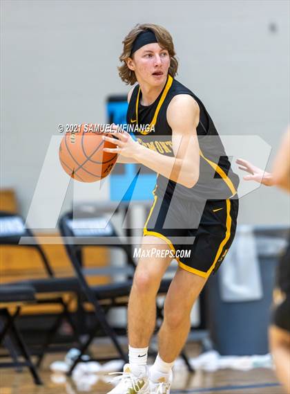 Thumbnail 2 in Fremont @ Millard North photogallery.