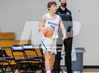 Thumbnail 1 in Fremont @ Millard North photogallery.
