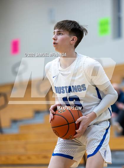 Thumbnail 1 in Fremont @ Millard North photogallery.