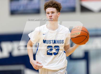 Thumbnail 1 in Fremont @ Millard North photogallery.