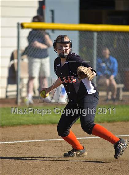 Thumbnail 1 in Dallas @ Marist photogallery.