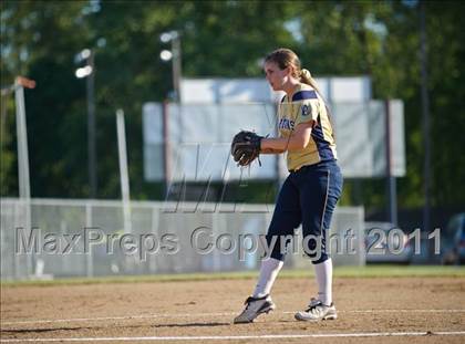 Thumbnail 2 in Dallas @ Marist photogallery.