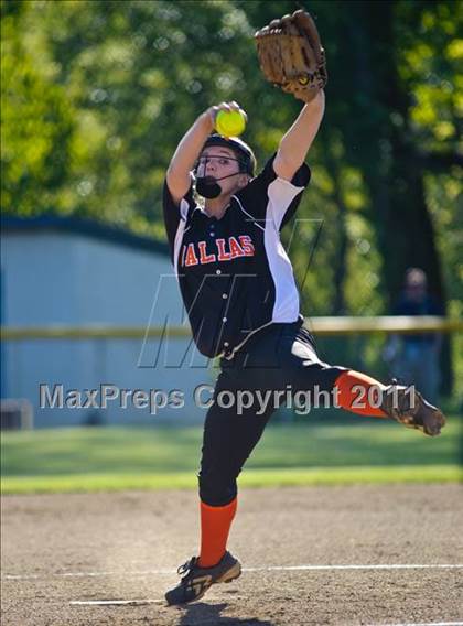 Thumbnail 1 in Dallas @ Marist photogallery.