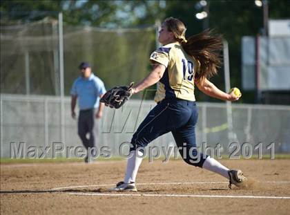 Thumbnail 1 in Dallas @ Marist photogallery.