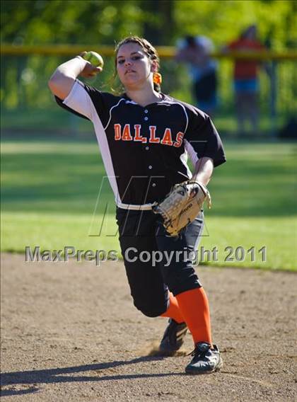 Thumbnail 1 in Dallas @ Marist photogallery.