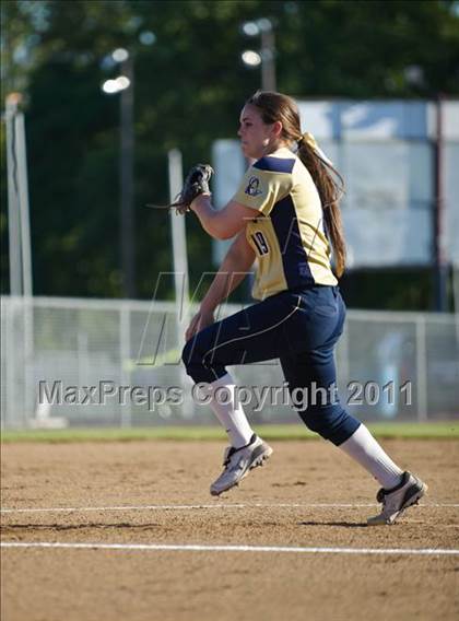 Thumbnail 1 in Dallas @ Marist photogallery.
