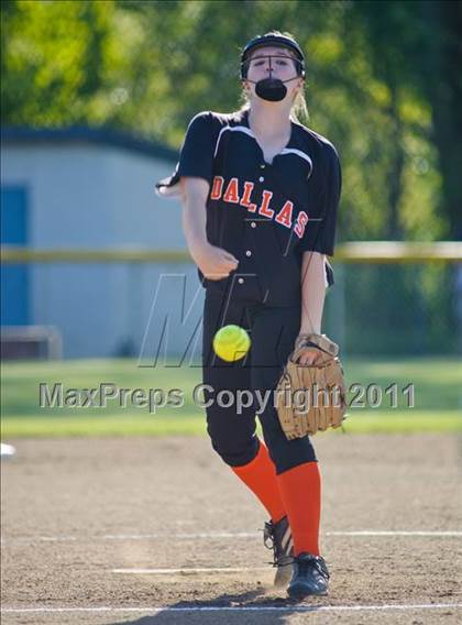 Thumbnail 2 in Dallas @ Marist photogallery.