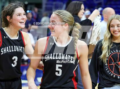 Thumbnail 2 in Huntington vs. Shallowater (UIL 3A Basketball Final Medal Ceremony) photogallery.