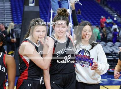 Thumbnail 3 in Huntington vs. Shallowater (UIL 3A Basketball Final Medal Ceremony) photogallery.