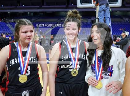 Thumbnail 1 in Huntington vs. Shallowater (UIL 3A Basketball Final Medal Ceremony) photogallery.