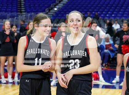 Thumbnail 1 in Huntington vs. Shallowater (UIL 3A Basketball Final Medal Ceremony) photogallery.