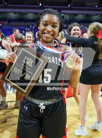 Thumbnail 1 in Huntington vs. Shallowater (UIL 3A Basketball Final Medal Ceremony) photogallery.