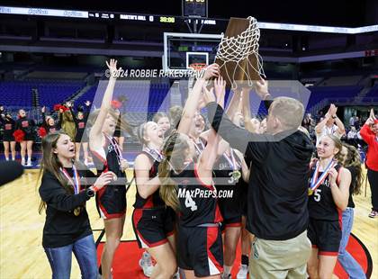 Thumbnail 3 in Huntington vs. Shallowater (UIL 3A Basketball Final Medal Ceremony) photogallery.