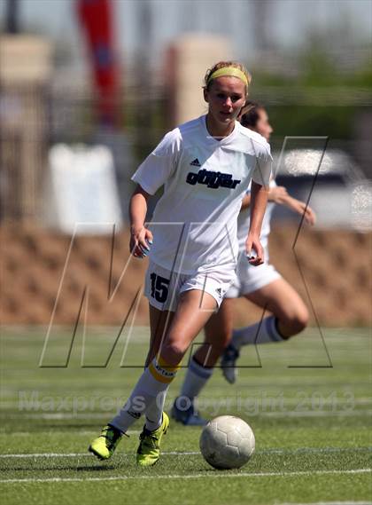 Thumbnail 3 in Guyer [John H.] vs. Highland Park (UIL 4A Finals) photogallery.