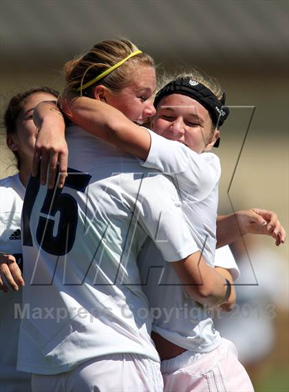 Thumbnail 2 in Guyer [John H.] vs. Highland Park (UIL 4A Finals) photogallery.