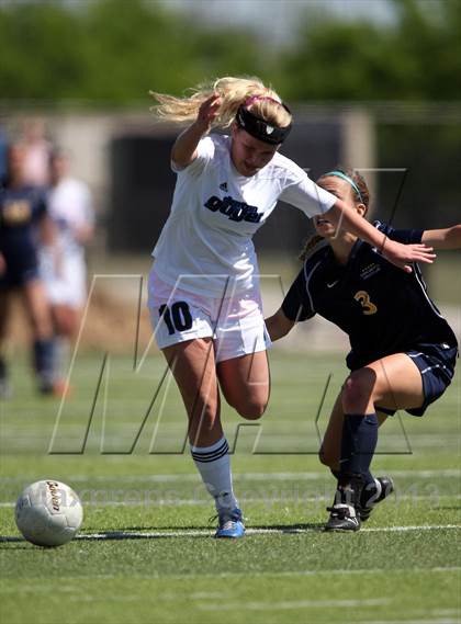 Thumbnail 3 in Guyer [John H.] vs. Highland Park (UIL 4A Finals) photogallery.