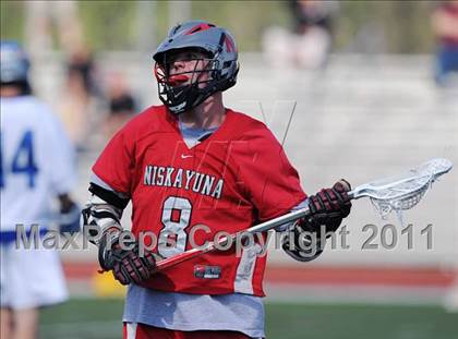 Thumbnail 1 in Niskayuna @ Darien photogallery.