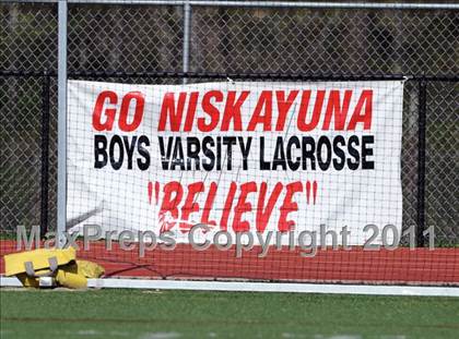 Thumbnail 1 in Niskayuna @ Darien photogallery.