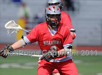 Thumbnail 1 in Niskayuna @ Darien photogallery.