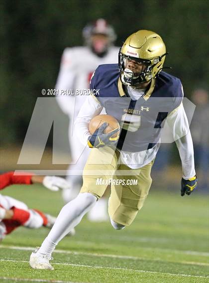 Thumbnail 1 in Aliquippa@ Bishop McDevitt (PIAA 4A Championship) photogallery.
